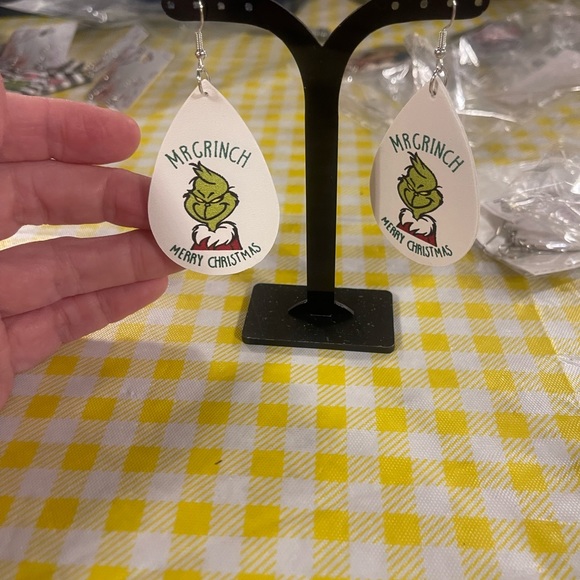 These are the Stinkest Cutest Earrings ever. - Picture 10 of 16